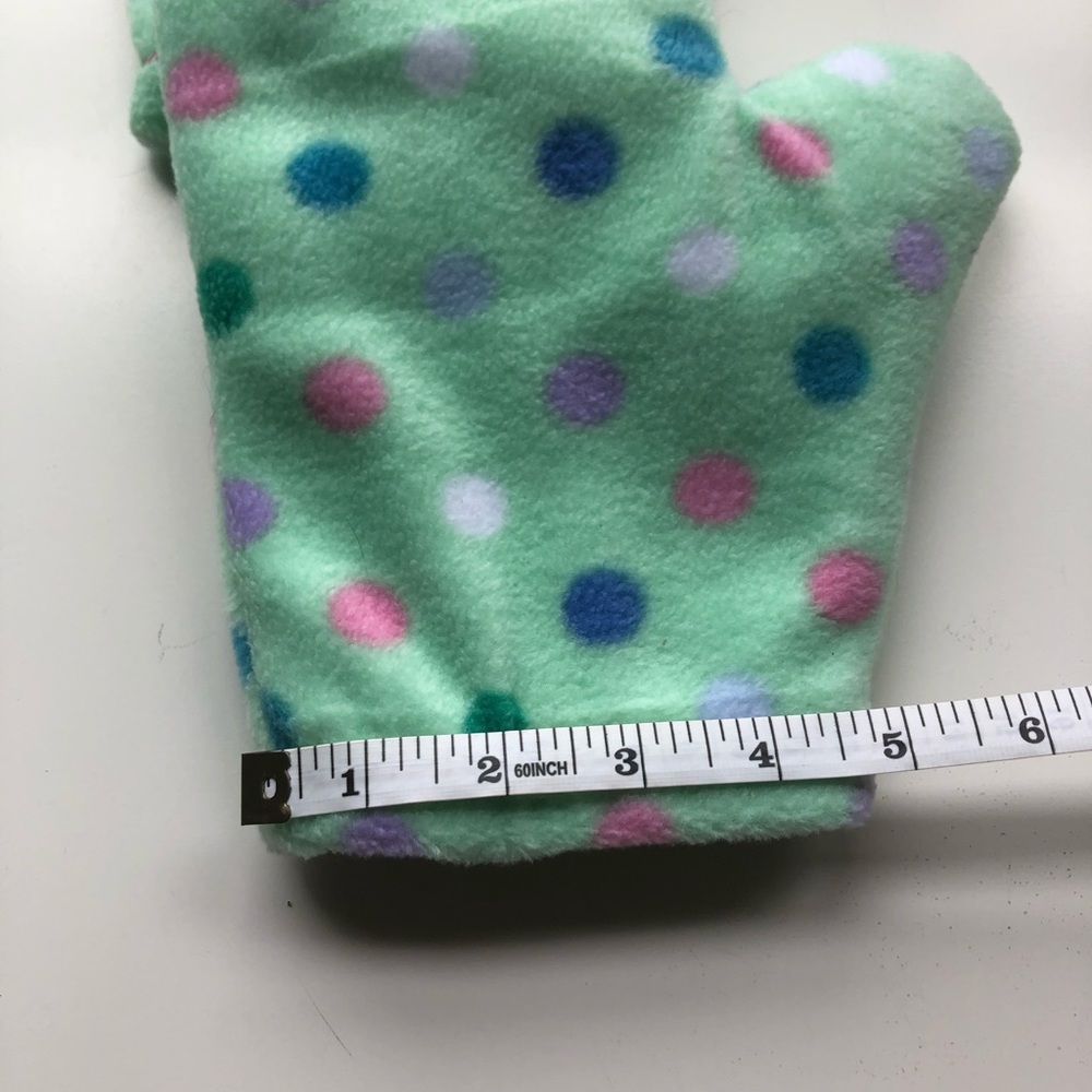 HANDMADE scarf & mitten set - Picture 3 of 3